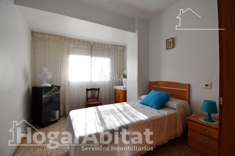 Foto 4f7a6f3c-2672-49a2-9304-9df372e469a7. Pis a Oliva pueblo Oliva