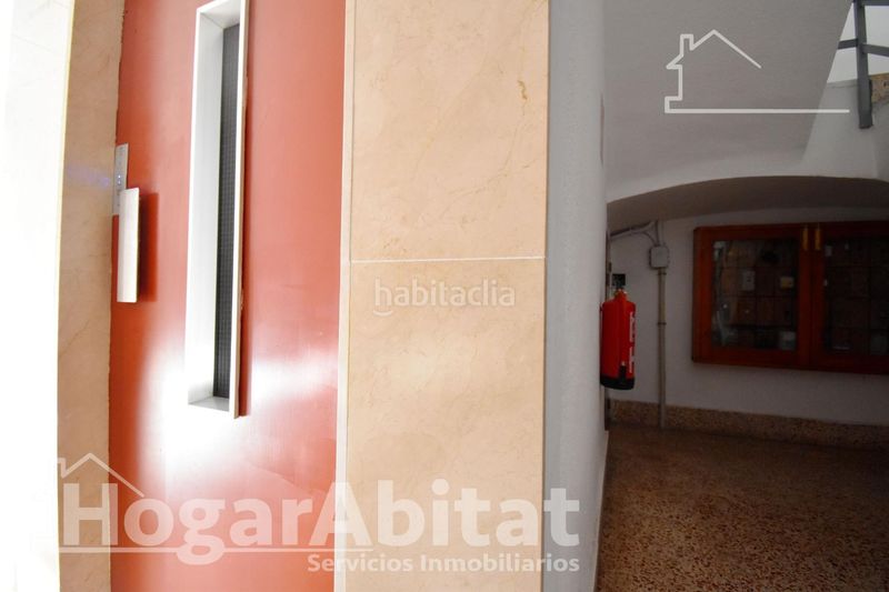 Foto ac3b4932-c528-4f8e-b910-c952ebe5786c. Pis a Oliva pueblo Oliva