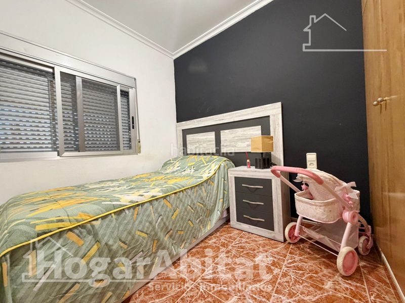 Foto 13df5d45-677d-4236-b442-004e9b9f8830. Chalet  con piscina, garaje, terraza y barbacoa en Vilamarxant