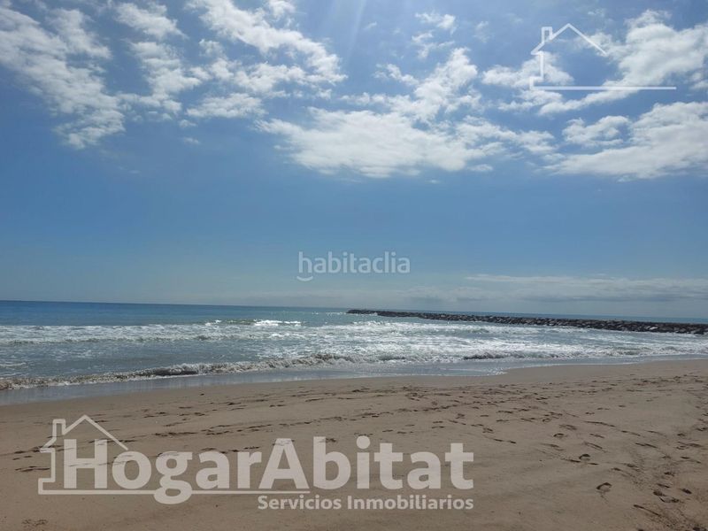 Foto ef750541-ee60-4a0d-9719-cc81c1fb2852. Pis a Puçol ciudad Puçol