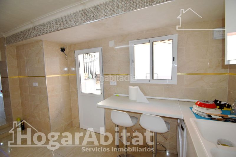 Foto 84e6347b-2095-481a-b1c8-8942ffd793ec. Casa amb aparcament a Algemesí