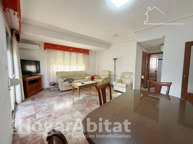 Foto 7e155d07-e37a-4972-bcfb-5d10f8afc076. Pis a Benaguasil