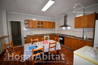 Haus  Calle del raval de san roque. Amplia y luminosa casa con terraza y trastero