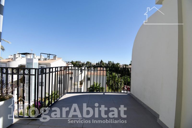 Foto 33ca1e3d-a66b-4ddf-adf3-b58a81e3e251. Àtic amb aparcament piscina a El Montgó Dénia