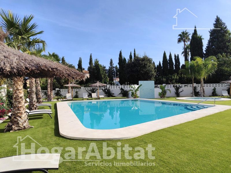 Foto 5f9d64fd-e94f-4326-84d7-9b552e055a67. Àtic amb aparcament piscina a El Montgó Dénia