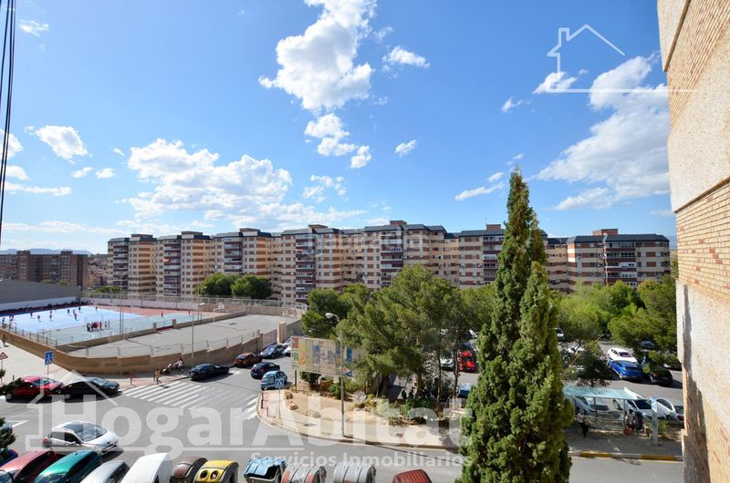 Foto d70753d8-bfbf-46f8-9d07-84a111670a69. Pis amb calefacció aparcament a Juan XXIII Alicante