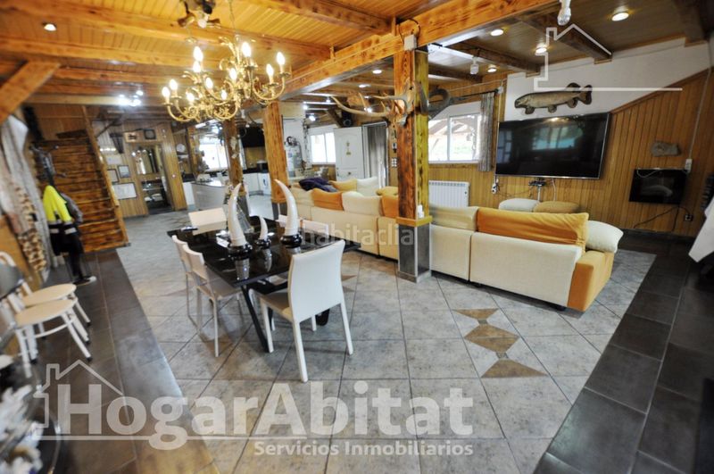 Foto 314607ac-5172-43f0-ad4b-028d030ce362. Chalet with heating parking in Monserrat
