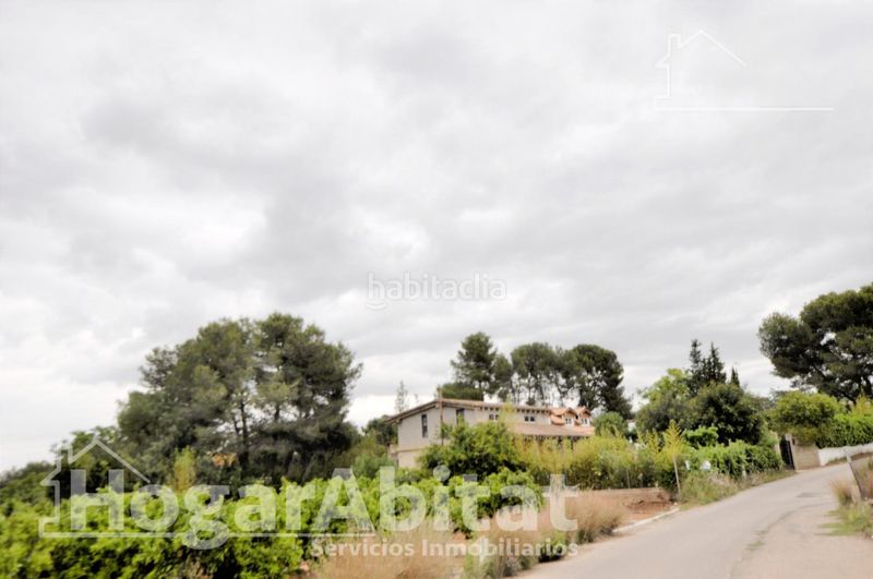 Foto 41183a32-090a-488d-b5af-3347964ae965. Chalet with heating parking in Monserrat