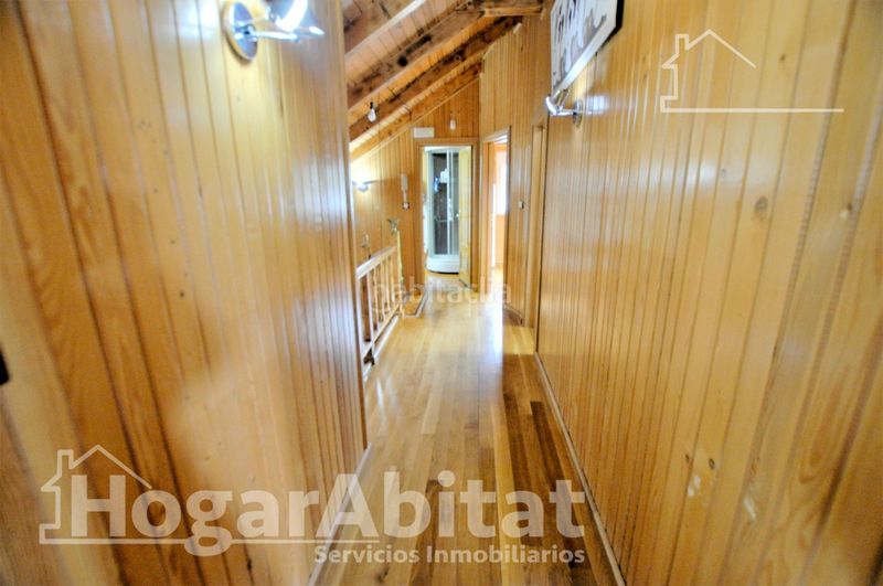 Foto a7986c5f-8bf7-4ad3-8a9a-2b39b916c683. Chalet with heating parking in Monserrat