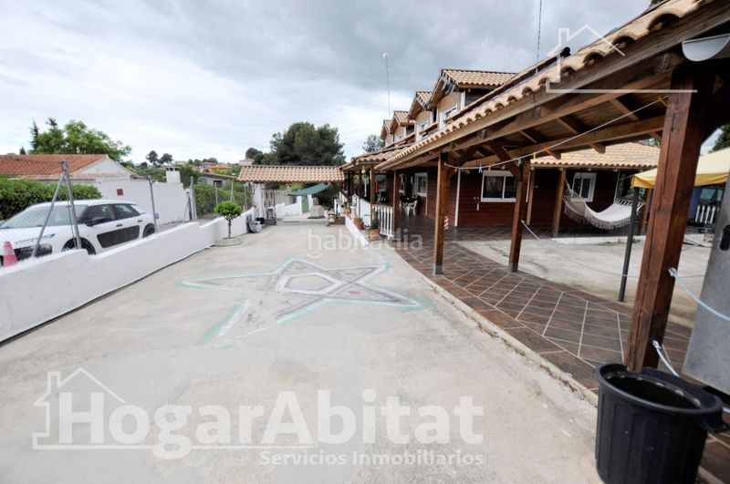 Foto c879a4cc-b42e-4cd3-981b-9d8bb07f5bcc. Chalet with heating parking in Monserrat