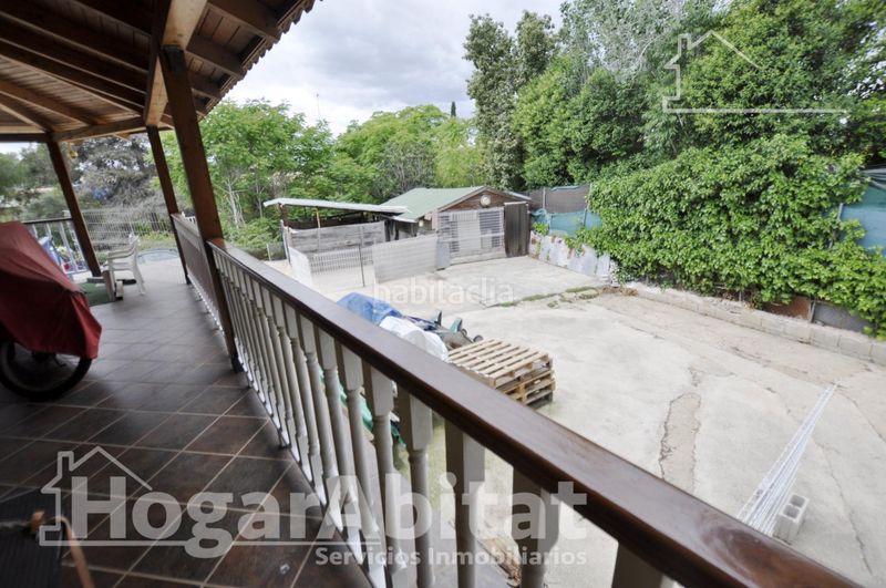 Foto dae271bd-b779-42a3-b81a-cec6e2d3df1a. Chalet with heating parking in Monserrat