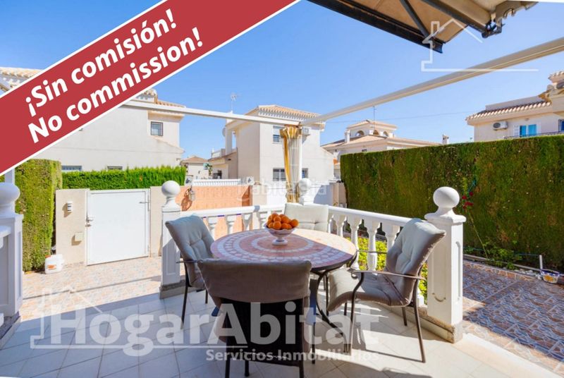 Foto f0b8b43a-404a-4983-9d1f-79318fd8d15b. Chalet with parking pool in Playa Flamenca Orihuela
