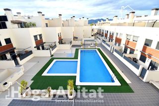 Casa adossada  Camino plana. Precioso adosado en residencial con garaje, piscina y terraza, c