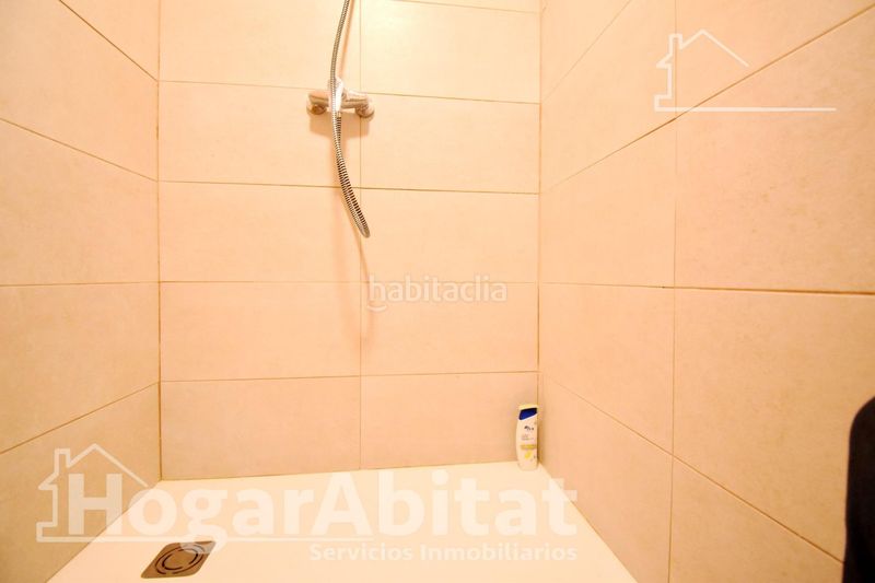 Foto c5128a49-1ee6-4bde-b25a-977316f1c0c8. Pis a Corea Gandia
