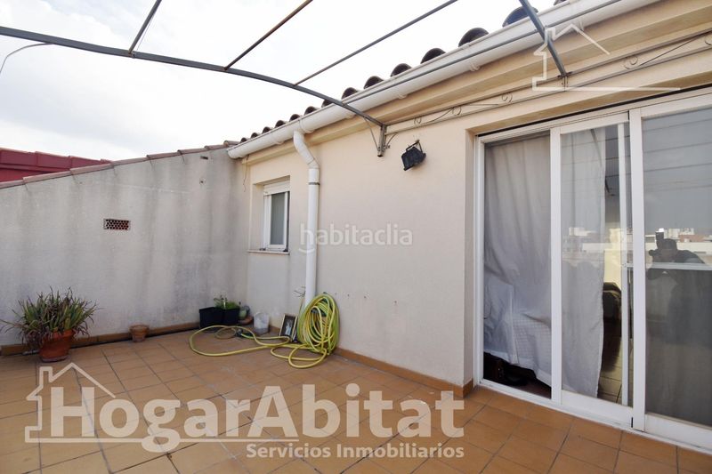 Foto 7d29e303-4429-40a4-8d88-5554f278f0b2. Ático  alto y amplio con garaje y dos terrazas sobre la av de alcora en Castellón de la Plana