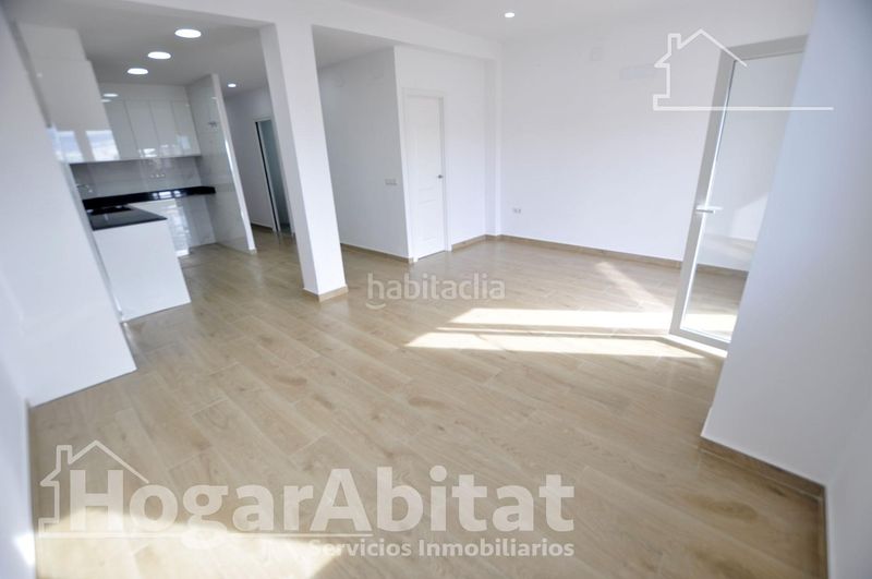 Foto 3ade5f89-e8c1-4e9c-8df8-32c917465192. Pis a Nou Moles Valencia