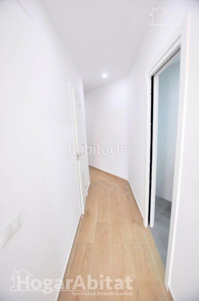 Foto ab6f0442-7515-4144-90b2-2e67a75e429c. Pis a Nou Moles Valencia