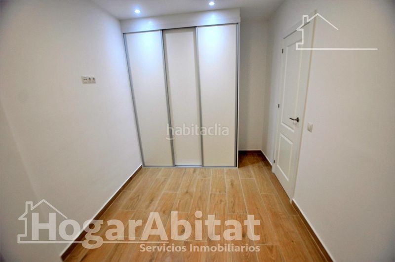 Foto bfffb1f0-fb87-4170-bfb8-11f774e0cea5. Pis a Nou Moles Valencia
