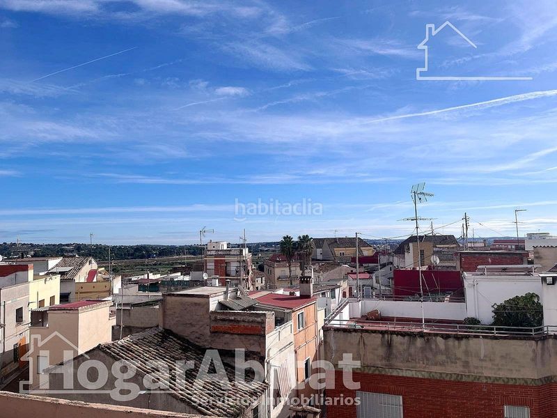 Foto a5d20c5c-ff34-4e39-a877-c750edc8b9ce. Casa adossada amb aparcament a Casco Antiguo Llíria
