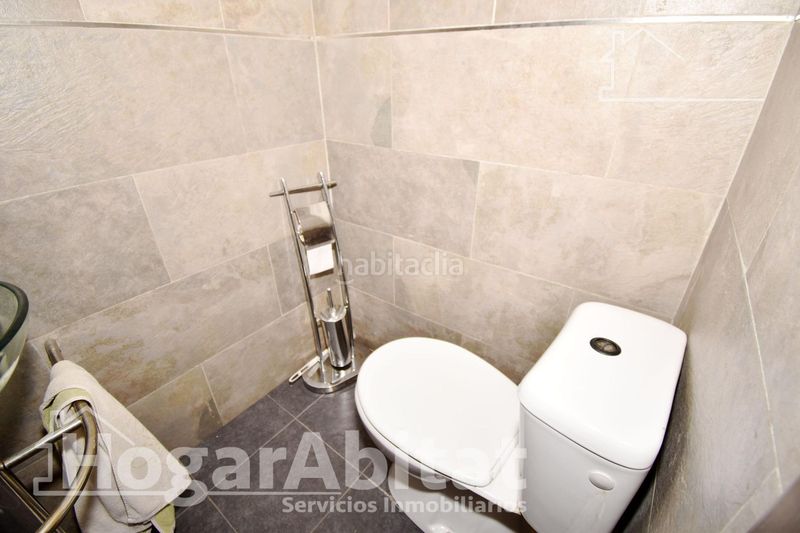 Foto 1cfe239c-0b0f-4629-8f10-9f9ea4e44110. Casa adossada amb calefacció aparcament a Centro Chiva