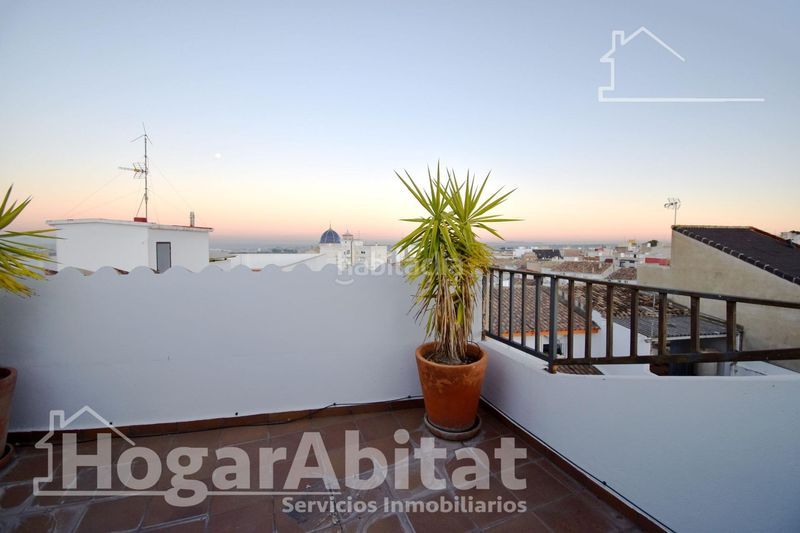 Foto 4a22abaf-e151-49ba-9722-066e9c04275e. Casa adossada amb calefacció aparcament a Centro Chiva