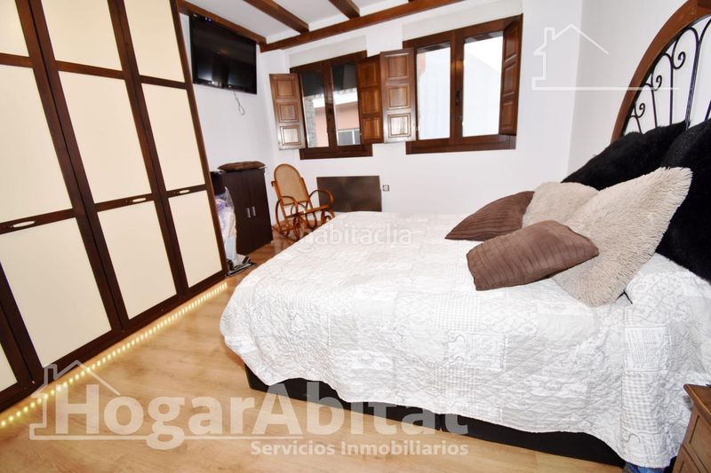 Foto 5758951a-4af2-4143-8161-84506e62ca07. Casa adossada amb calefacció aparcament a Centro Chiva