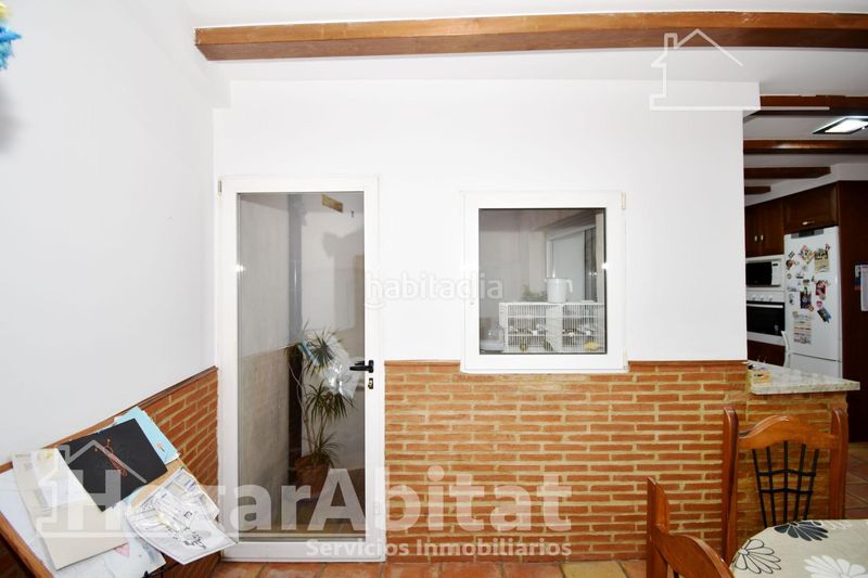 Foto 6e0c6a1c-13f1-4a91-a59a-040805418f0d. Casa adossada amb calefacció aparcament a Centro Chiva