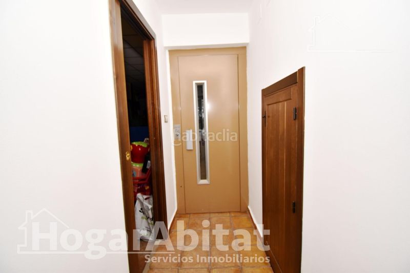 Foto f1fea9cf-4c68-4271-98f4-89b3ee9c1b3e. Casa adossada amb calefacció aparcament a Centro Chiva