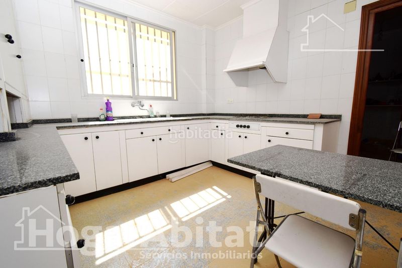 Foto 9bb6c86b-aa37-4eb1-ba9e-98f457899d53. Casa amb calefacció a Centro Chiva