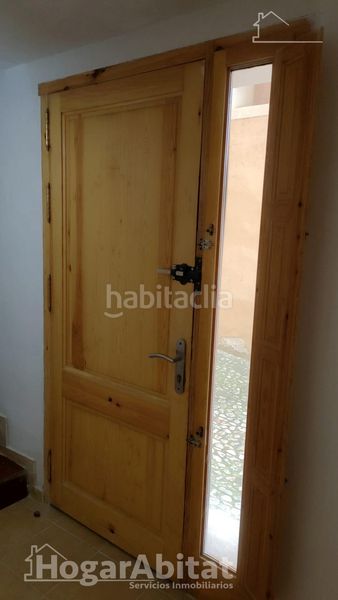 Foto 68acc3dd-45fd-448b-836e-4e97aff2f49b. Casa amb calefacció a Centro Ontinyent