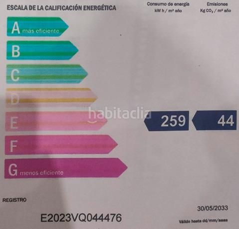 Foto 6b5a4a51-7e58-465b-9a40-f7d3d5cd6fcc. Casa amb calefacció a Centro Ontinyent