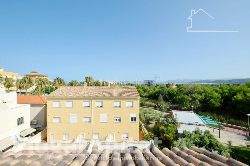 Foto c74540a5-a78a-4d15-9ab8-7a81a8d9887d. Àtic amb aparcament piscina a Miramar