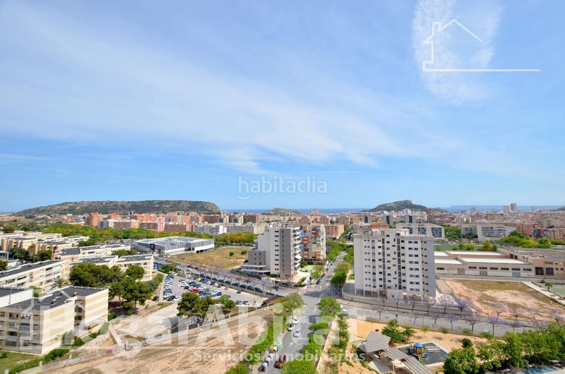 Foto b46f1a74-09c6-4ce2-888b-5ba416905353. Pis amb calefacció aparcament piscina a Juan XXIII Alicante