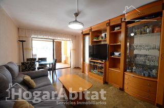 Pis  Calle tarragona. Playa de muchavista! amplio y bonito en residencial con garaje y