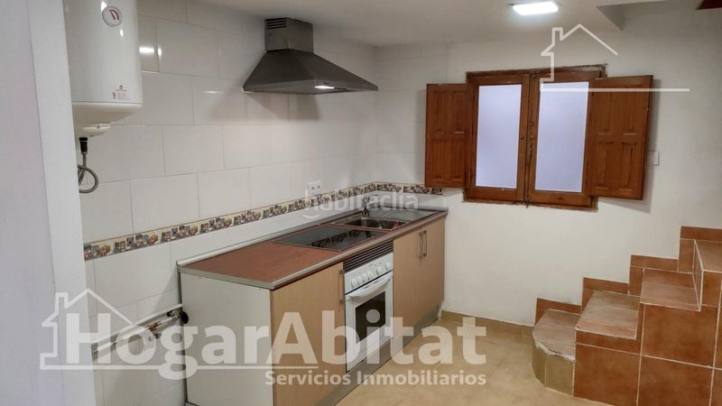 Foto 4aa52979-f335-4b1c-ac61-4b5843d698e2. Casa amb calefacció a Centro Ontinyent