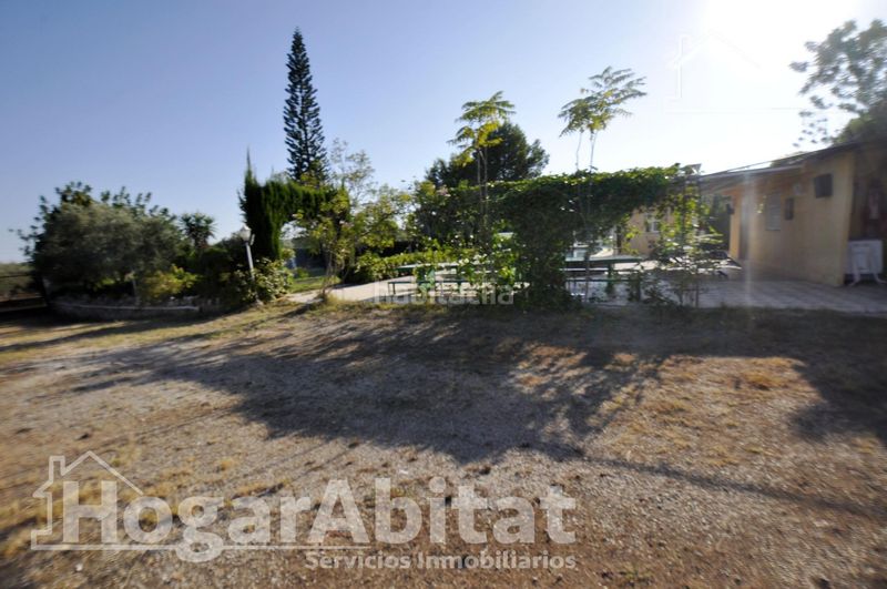Foto 1411a790-5f9f-41c4-a318-78f6fe1d2057. Casa amb aparcament piscina a La Conarda-Montesano Bétera