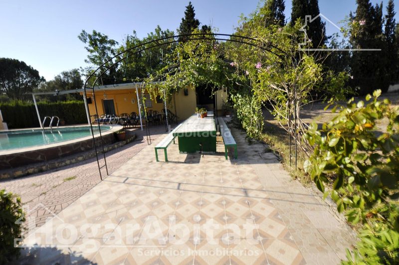Foto 50097b86-ad4c-41f4-af09-248661619968. Casa amb aparcament piscina a La Conarda-Montesano Bétera