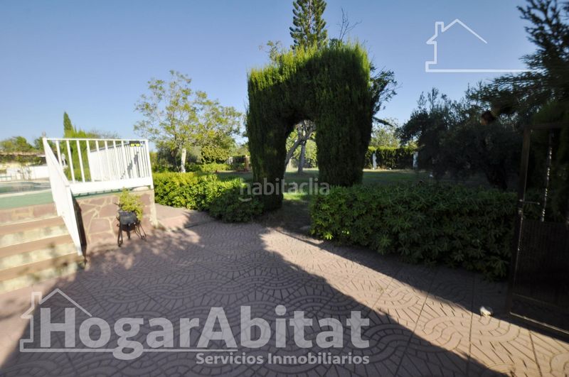 Foto 9ee76586-f684-455b-b090-2d89e426bd81. Casa amb aparcament piscina a La Conarda-Montesano Bétera