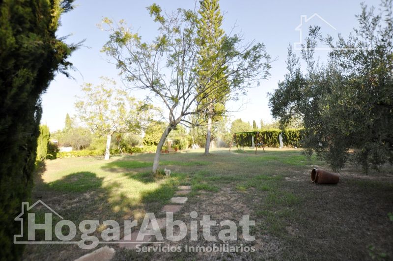 Foto f754ae65-e3f3-4468-b04b-189d7fc564f5. Casa amb aparcament piscina a La Conarda-Montesano Bétera