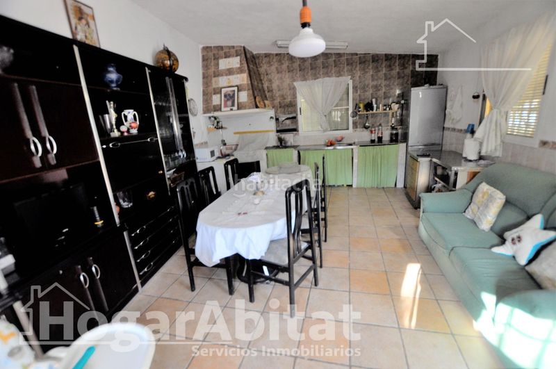 Foto f80796cd-5a38-4c4d-92ca-b2f2a0a1cbc4. Casa amb aparcament piscina a La Conarda-Montesano Bétera