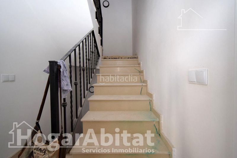 Foto 172ba50d-cf7c-4b4f-8017-433f055ab2f7. Casa amb calefacció aparcament a Centro Chiva