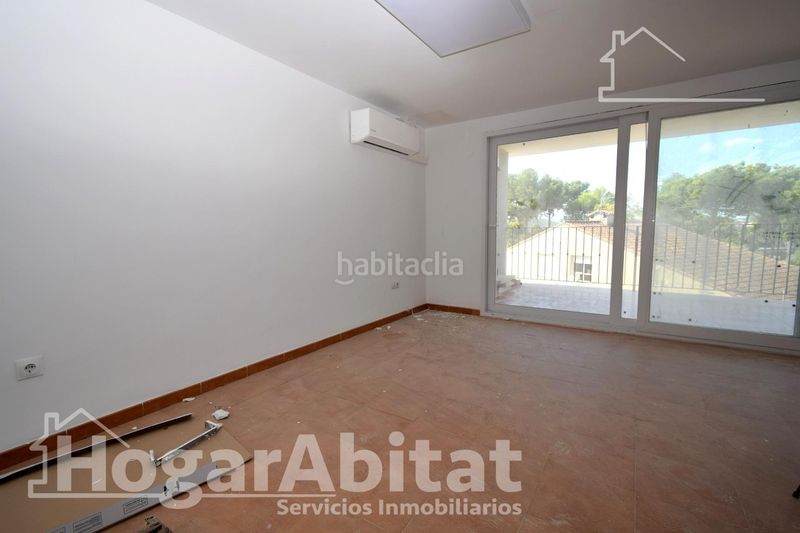 Foto 1b2edff1-3c80-4a65-bbef-caf4af96adbb. Casa amb calefacció aparcament a Centro Chiva