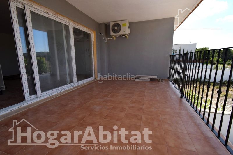 Foto c6d5ffba-2fbd-43df-8797-b44209ed9920. Casa amb calefacció aparcament a Centro Chiva