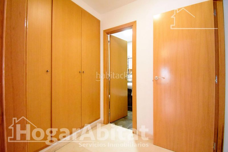 Foto 99603848-44d4-4f16-be5a-91914539774c. Pis a Oliva pueblo Oliva