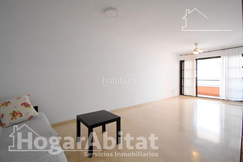 Foto a911bbaa-ac37-4a44-b0e1-13e45f932add. Pis a Oliva pueblo Oliva