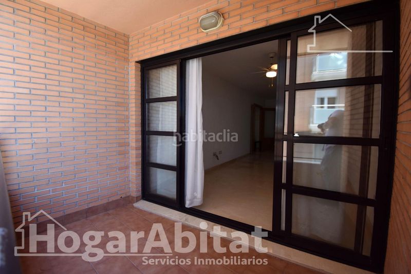 Foto ccfe371d-536e-4e67-aed7-fca7871ce07c. Pis a Oliva pueblo Oliva