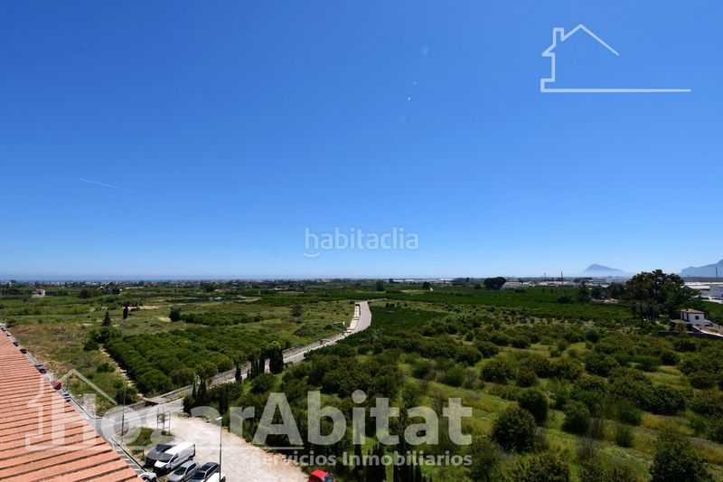 Foto dd132d3d-e177-4df1-8960-6f88524f01bc. Pis a Oliva pueblo Oliva