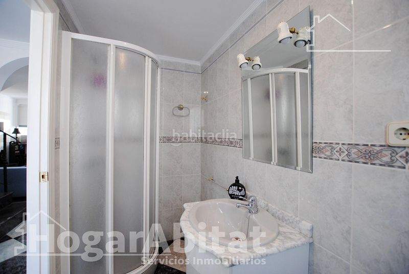 Foto aed9ba35-6aed-4db5-b465-58eec8f20d59. Casa adossada amb calefacció aparcament a Barx