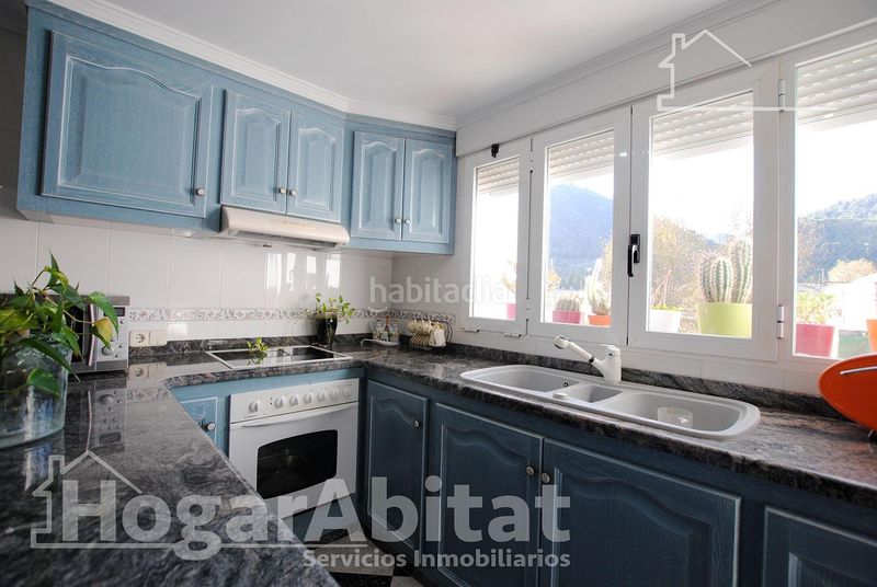 Foto f40b0596-770b-4140-aef6-71abf675f3d6. Casa adossada amb calefacció aparcament a Barx