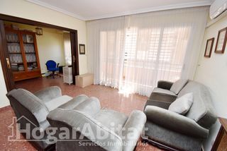 Piso  Calle del gobernador bermúdez de castro. Exterior en residencial con garaje, ascensor, terraza y trastero